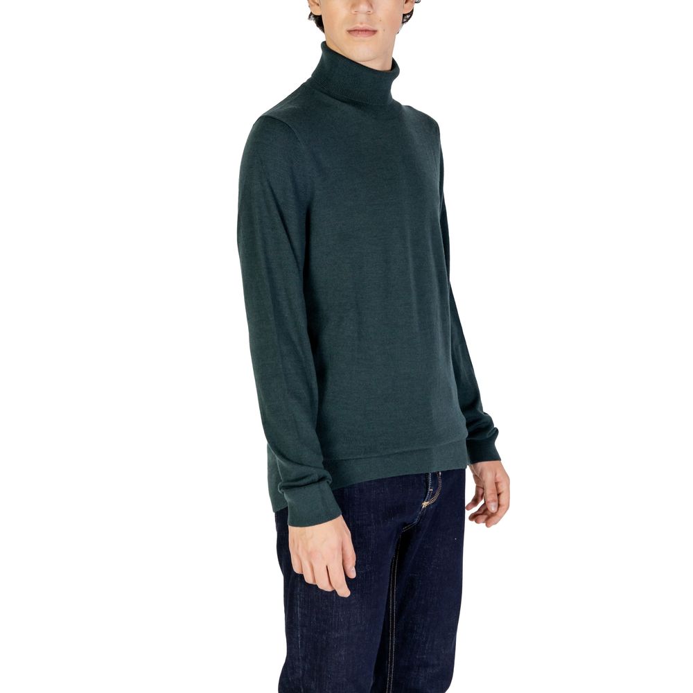 Green Wool Turtleneck