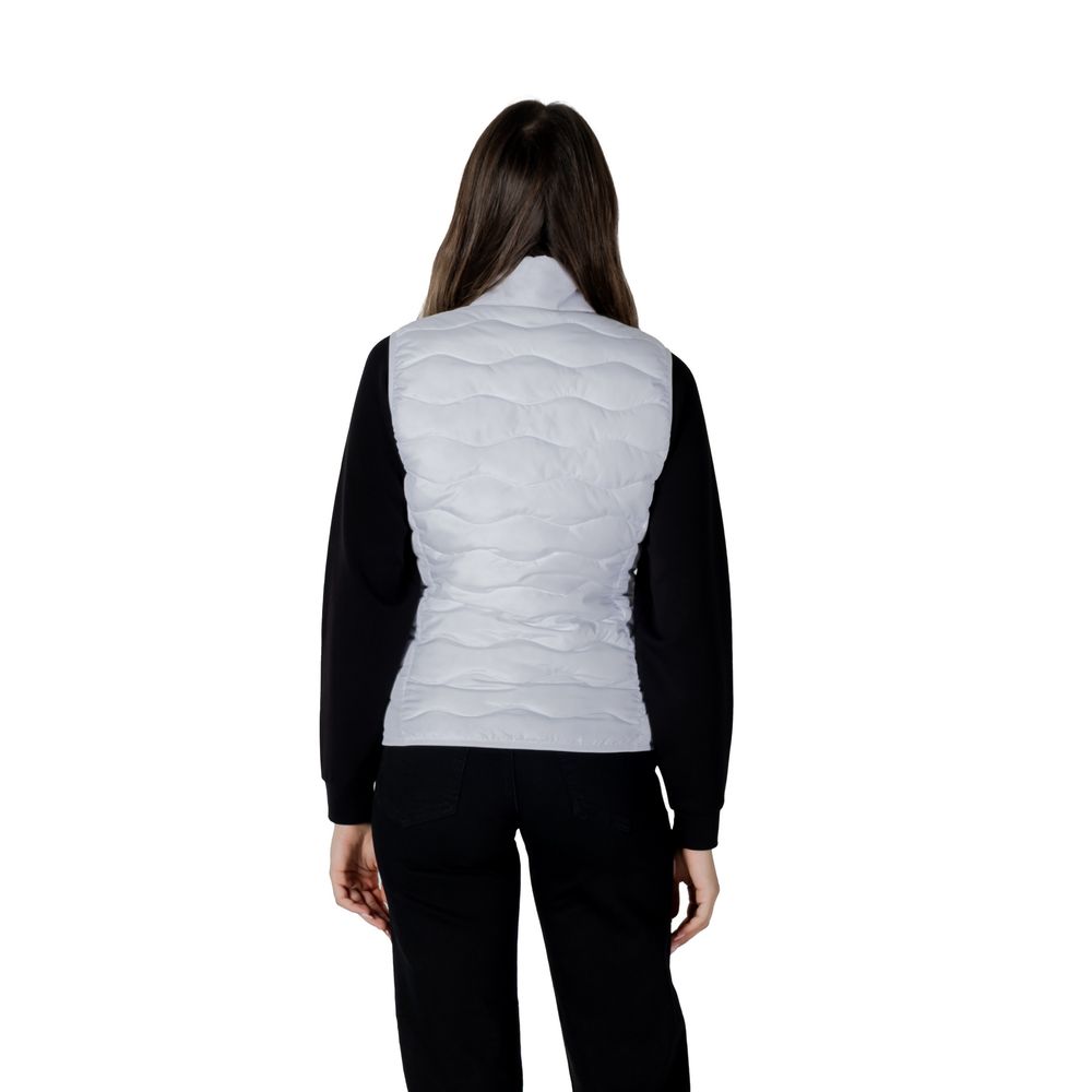 White Polyester Sleveless Jacket